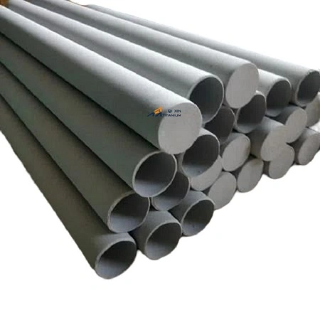 What are the advantages of using sintered porous metal filters in food and beverage applications?